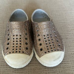Gold glitter native shoes